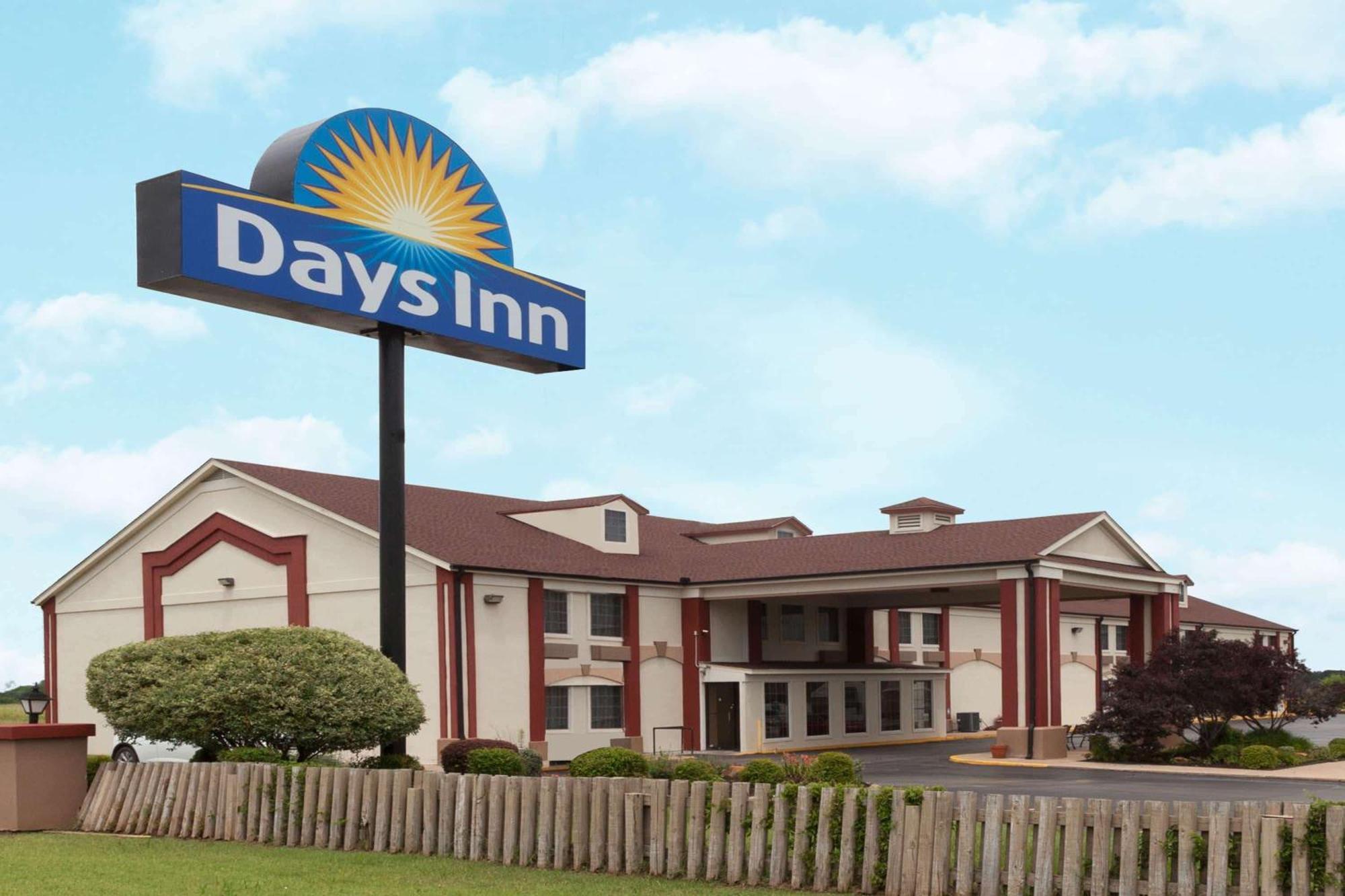 Days Inn By Wyndham Шоуни Екстериор снимка